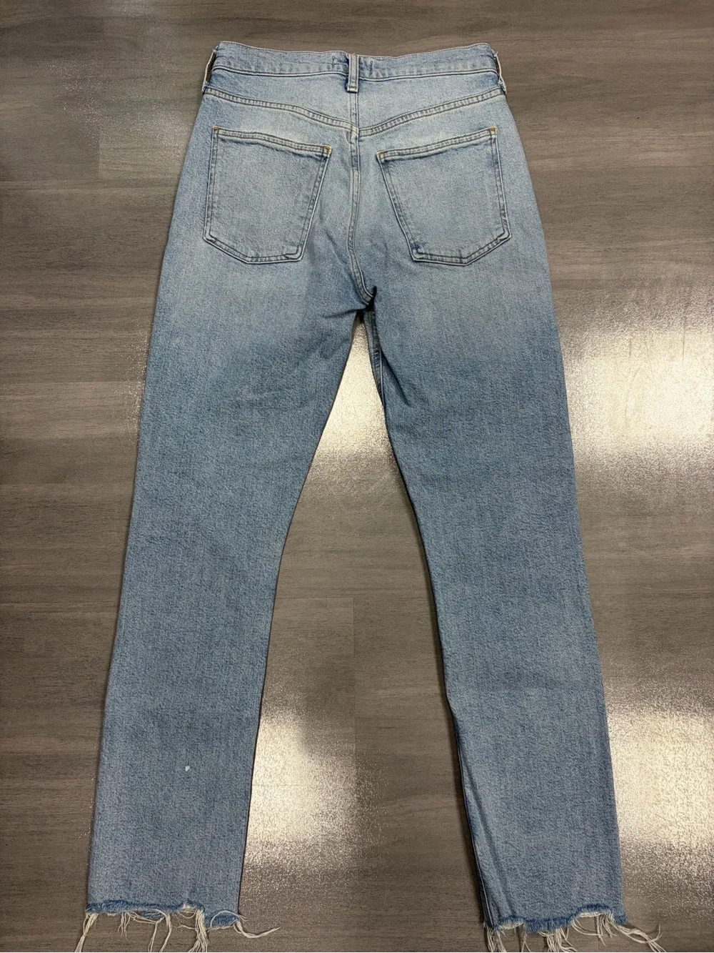AGOLDE Merrel Mid-Rise Straight Jeans in Astray Wash